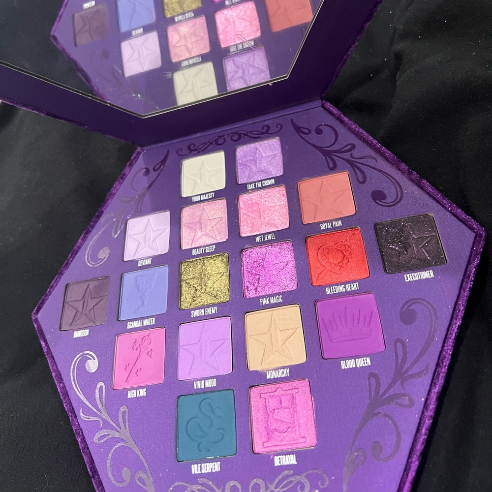 Jeffree Star Cosmetics BLOOD LUST Eyeshadow Palette